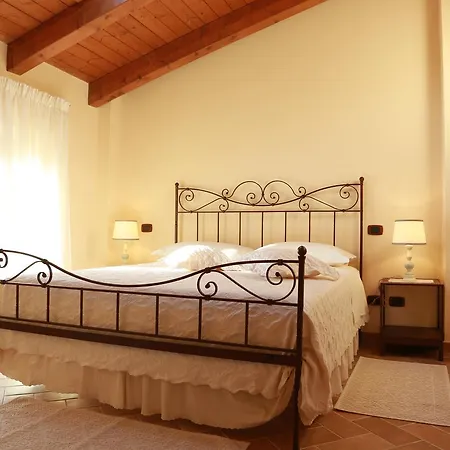 Agriturismo Colle Mura Farm stay Collemincio