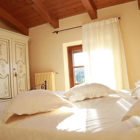 Agriturismo Colle Mura Farm stay *