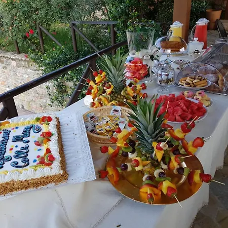 Agriturismo Colle Mura Farm stay *